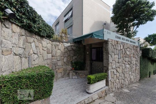 Fachada de apartamento para alugar com 2 quartos, 50m² em Parque Peruche , São Paulo