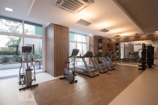 Academia de apartamento para alugar com 1 quarto, 42m² em Campo Belo, São Paulo