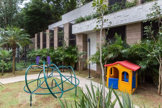 Playground de apartamento para alugar com 1 quarto, 50m² em Empresarial 18 do Forte, Barueri