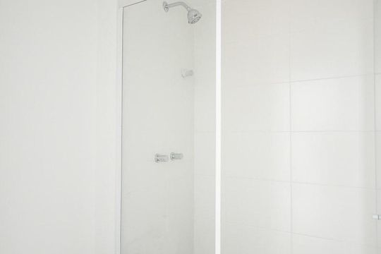 detalhe do banheiro de apartamento para alugar com 1 quarto, 47m² em Vila Andrade, São Paulo