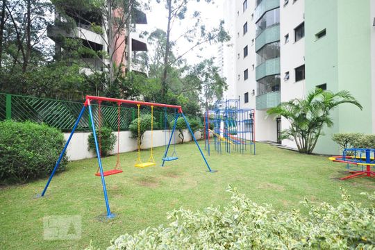 Playground 1 de apartamento para alugar com 3 quartos, 92m² em Vila Andrade, São Paulo