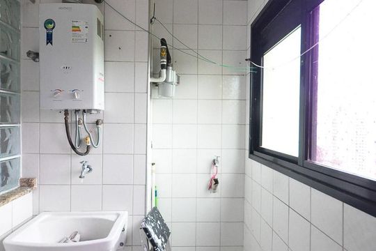 Área de serviço de apartamento para alugar com 3 quartos, 92m² em Vila Andrade, São Paulo
