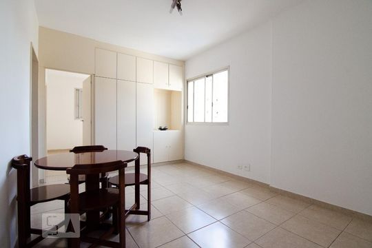 Apartamento para alugar com 1 quarto, 58m² em Centro, Campinas