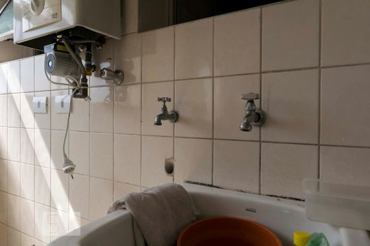 Lavanderia (Torneira) de apartamento para alugar com 3 quartos, 97m² em Centro, São Bernardo do Campo