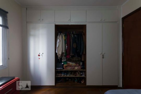 Quarto (Armários) de apartamento à venda com 1 quarto, 43m² em Santa Paula, São Caetano do Sul