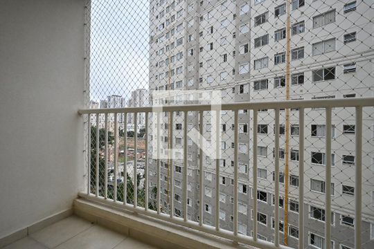 Varanda da sala de apartamento para alugar com 2 quartos, 48m² em Parque Reboucas, São Paulo
