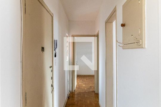 Corredor de apartamento para alugar com 1 quarto, 117m² em Vila Buarque, São Paulo