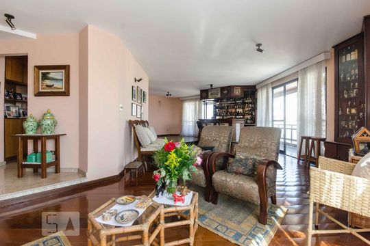 Sala de apartamento para alugar com 4 quartos, 262m² em Santa Teresinha, São Paulo