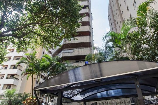Fachada de apartamento para alugar com 4 quartos, 262m² em Santa Teresinha, São Paulo
