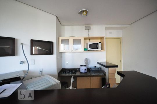 Cozinha de apartamento à venda com 1 quarto, 47m² em Jardim Ampliação, São Paulo