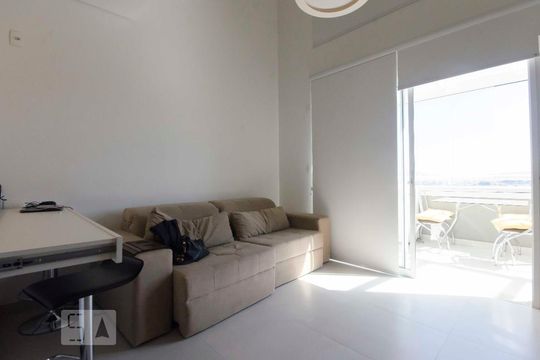 Sala de apartamento à venda com 1 quarto, 58m² em Parque Industrial Tomas Edson, São Paulo