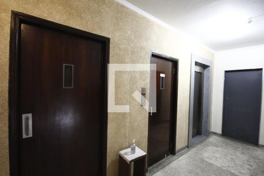 Hall de Entrada de apartamento à venda com 2 quartos, 74m² em Vila Deodoro, São Paulo