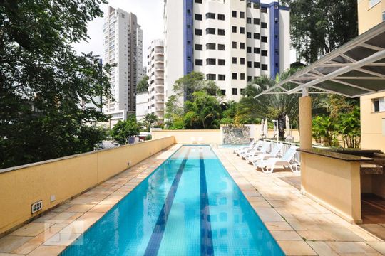 Piscina de apartamento para alugar com 3 quartos, 120m² em Vila Suzana, São Paulo