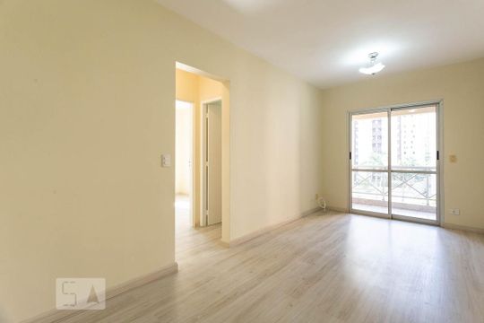 Apartamento para alugar com 3 quartos, 66m² em Vila Uberabinha, São Paulo