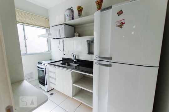Cozinha do salão de festas de apartamento à venda com 2 quartos, 44m² em Água Branca, São Paulo