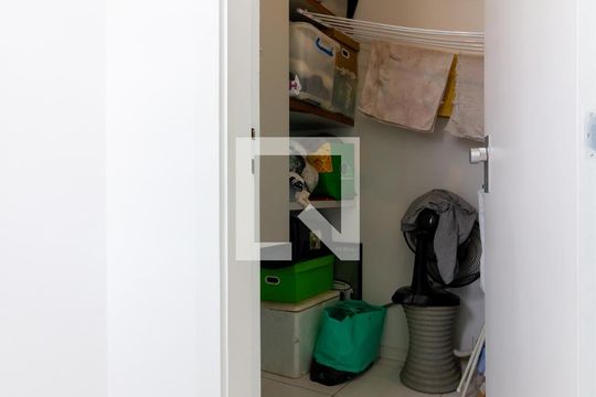 Quarto de Serviço de apartamento à venda com 4 quartos, 224m² em Perdizes, São Paulo