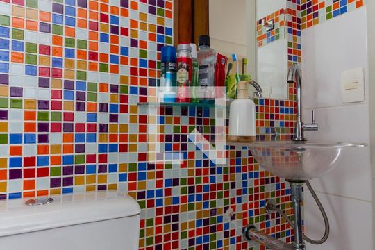Banheiro da Suíte 1 de apartamento à venda com 4 quartos, 224m² em Perdizes, São Paulo
