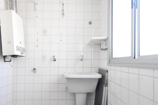 Área de serviço de apartamento para alugar com 3 quartos, 70m² em Vila Andrade, São Paulo
