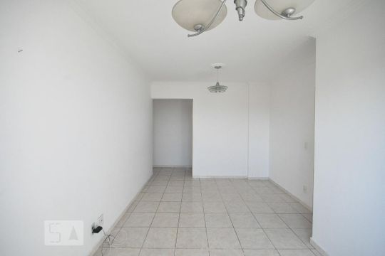 Sala de apartamento para alugar com 3 quartos, 70m² em Vila Andrade, São Paulo