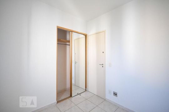 Quarto 2 de apartamento para alugar com 3 quartos, 70m² em Vila Andrade, São Paulo
