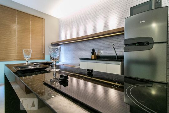 Detalhes cozinha de kitnet/studio para alugar com 1 quarto, 24m² em Botafogo, Rio de Janeiro