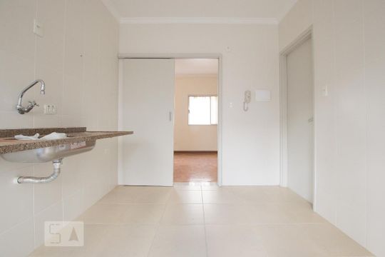 Cozinha de apartamento à venda com 2 quartos, 89m² em Centro, Campinas