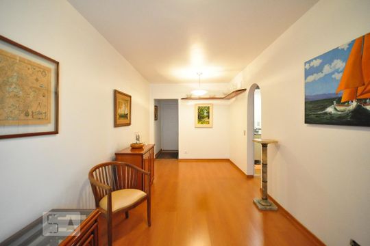 Sala de apartamento para alugar com 3 quartos, 73m² em Vila Andrade, São Paulo