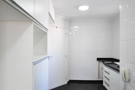 Cozinha de apartamento para alugar com 3 quartos, 94m² em Lar São Paulo, São Paulo