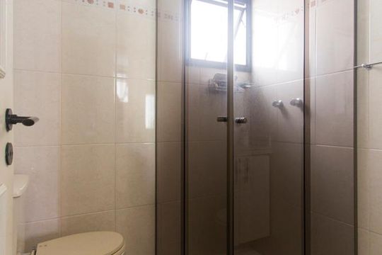 BANHEIRO SOCIAL de apartamento para alugar com 3 quartos, 100m² em Vila Mascote, São Paulo