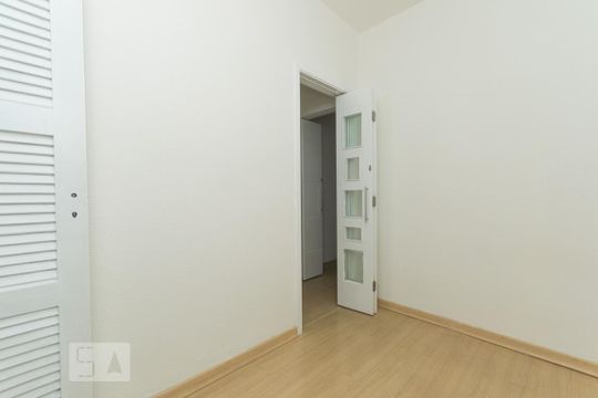 Quarto de serviço de apartamento para alugar com 3 quartos, 82m² em Vila Mariana, São Paulo