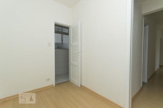 Quarto de serviço de apartamento para alugar com 3 quartos, 82m² em Vila Mariana, São Paulo