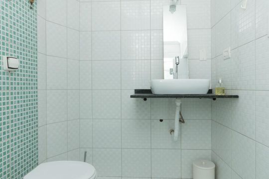 Banheiro de apartamento para alugar com 3 quartos, 82m² em Vila Mariana, São Paulo