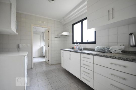 Cozinha de apartamento à venda com 2 quartos, 158m² em Vila Andrade, São Paulo