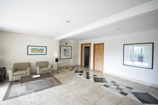 Hall social de apartamento à venda com 2 quartos, 158m² em Vila Andrade, São Paulo