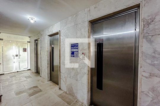 Plaquinha de apartamento para alugar com 2 quartos, 83m² em Vila Monumento, São Paulo