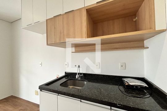 Cozinha de kitnet/studio para alugar com 1 quarto, 29m² em Vila Olímpia, São Paulo