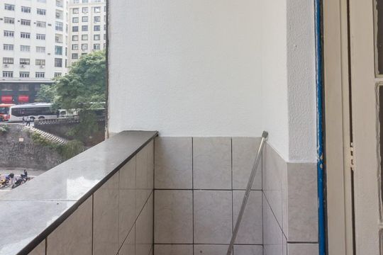 Varanda de kitnet/studio para alugar com 1 quarto, 33m² em Centro, São Paulo
