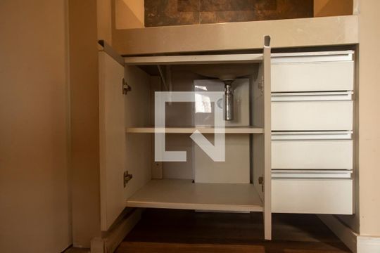 Banheiro  de apartamento para alugar com 1 quarto, 33m² em Vila da Saúde, São Paulo