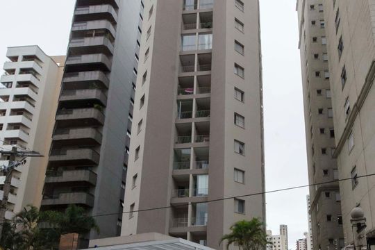 Fachada de apartamento à venda com 3 quartos, 90m² em Santa Teresinha, São Paulo
