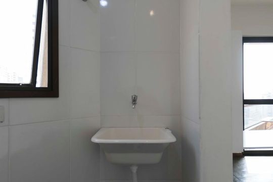 1o. Andar - Lavanderia de kitnet/studio à venda com 1 quarto, 62m² em Aclimação, São Paulo