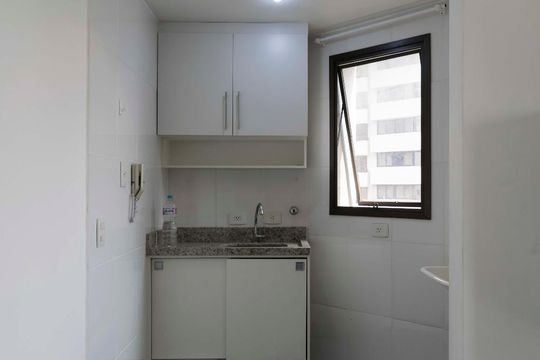 1o. Andar - Cozinha de kitnet/studio à venda com 1 quarto, 62m² em Aclimação, São Paulo