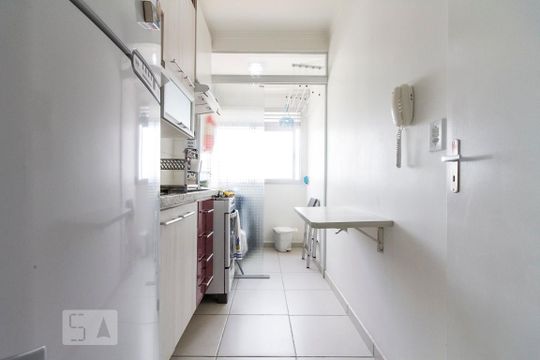 Cozinha de apartamento para alugar com 2 quartos, 50m² em Brás, São Paulo