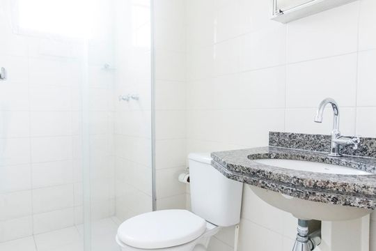 Banheiro  de apartamento à venda com 2 quartos, 90m² em Vila Ema, São Paulo