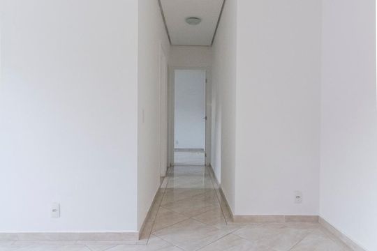 Corredor dos quartos  de apartamento à venda com 2 quartos, 90m² em Vila Ema, São Paulo