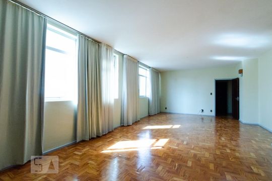 Apartamento para alugar com 4 quartos, 230m² em Centro, Campinas