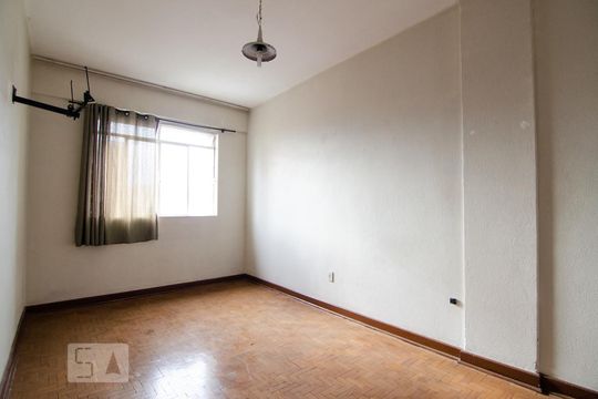 Quarto de apartamento à venda com 1 quarto, 60m² em Centro, Campinas