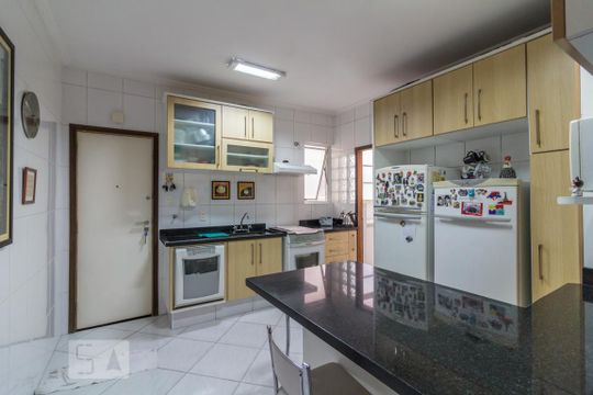 Cozinha de apartamento à venda com 3 quartos, 145m² em Santa Cecília, São Paulo