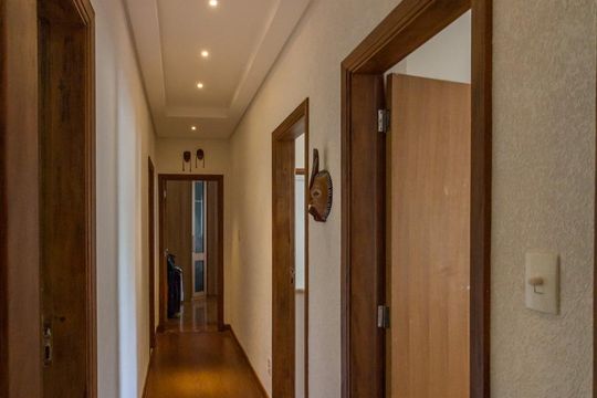 Corredor de apartamento à venda com 3 quartos, 145m² em Santa Cecília, São Paulo