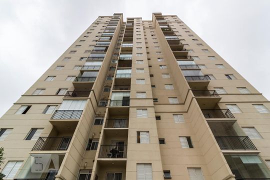 Fachada de apartamento à venda com 2 quartos, 56m² em Lapa, São Paulo