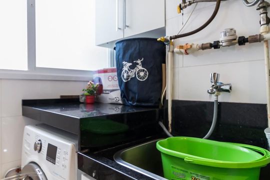Área de serviço de apartamento à venda com 2 quartos, 56m² em Lapa, São Paulo
